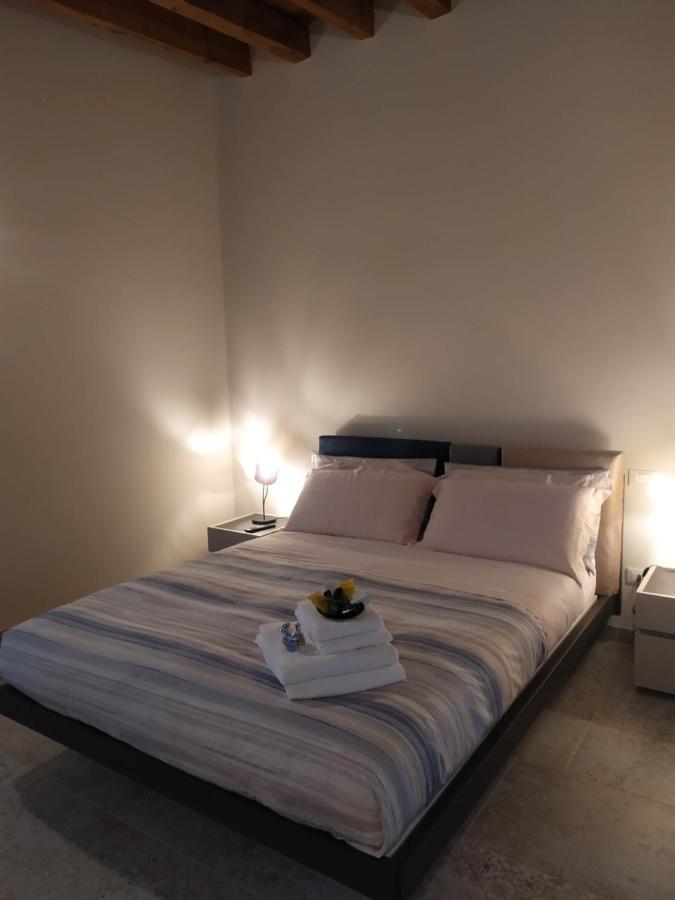 Corte Trento Desenzano del Garda Eksteriør billede